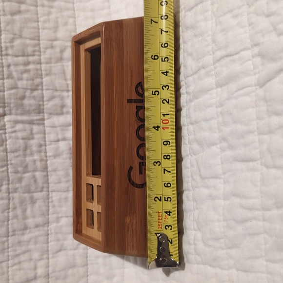 Google branded wooden desk pen holder - Picture 3 of 4